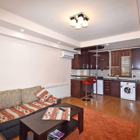Apartments In Center Of Yerevan,Koghbatsi 1A Street Εξωτερικό φωτογραφία