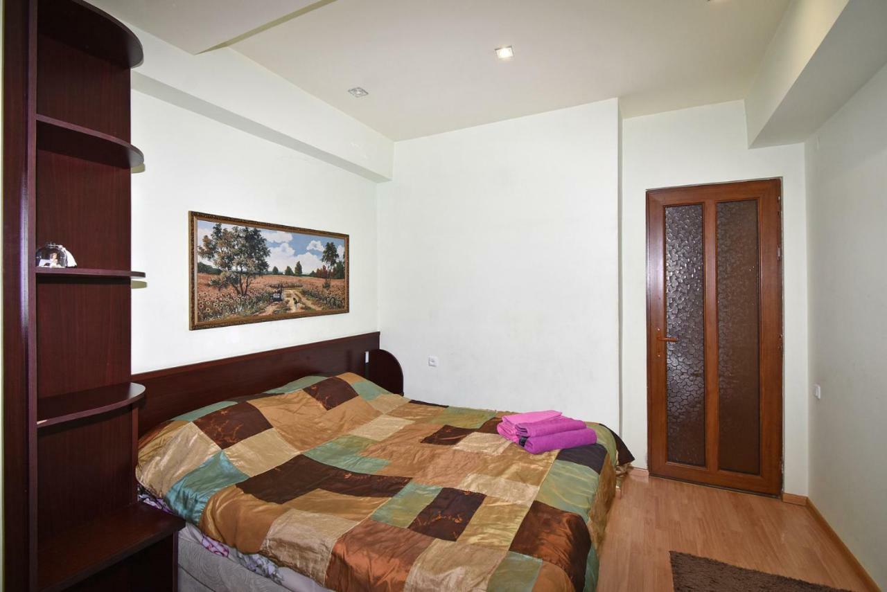Apartments In Center Of Yerevan,Koghbatsi 1A Street Εξωτερικό φωτογραφία